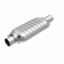 Load image into Gallery viewer, MagnaFlow Conv Univ 2.5 Single O2 Boss
