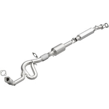 Load image into Gallery viewer, Magnaflow 05-06 Hyundai Santa Fe 3.5L Direct Fit Converter
