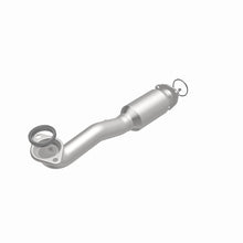Load image into Gallery viewer, Magnaflow 2011 Honda CR-V 2.4L Direct Fit Converter

