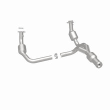 Load image into Gallery viewer, Magnaflow 11-15 GMC Yukon 6.2L Direct Fit Converter
