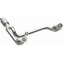 Load image into Gallery viewer, Magnaflow 14-15 Chevrolet Silverado 1500 5.3L Direct-Fit Catalytic Converter
