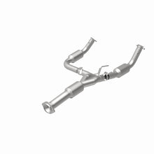 Load image into Gallery viewer, Magnaflow 12-14 Chevrolet Silverado 2500 HD 6.0L Direct Fit Converter
