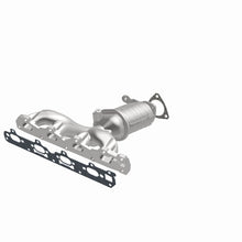Load image into Gallery viewer, MagnaFlow 08-10 Pontiac G6 2.4L Underbody Direct Fit CARB Compliant Manifold Catalytic Converter
