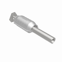 Load image into Gallery viewer, MagnaFlow Exhaust Products Catalytic Converter MagnaFlow Exhaust Products Magnaflow Standard Grade Direct-Fit Catalytic Converter 22917
