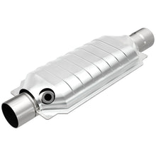Load image into Gallery viewer, MagnaFlow Conv Univ 2.5 Single O2 Boss
