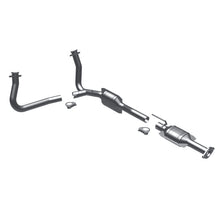 Load image into Gallery viewer, MagnaFlow Conv DF 96-97 Ford Aerostar 4.0L
