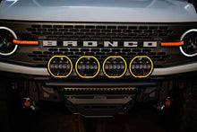 Load image into Gallery viewer, DV8 Offroad 7in Halo Elite Round Light w/ Accent Halo - White/Amber
