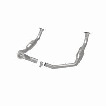 Load image into Gallery viewer, MagnaFlow Conv DF 94-95 Disc./Defender 3.9L
