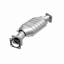 Load image into Gallery viewer, MagnaFlow Conv DF GM 75 79
