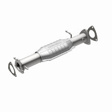 Load image into Gallery viewer, MagnaFlow Conv DF 96-97 GM S10 Pickup 4.3L
