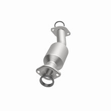 Load image into Gallery viewer, Magnaflow 2011 Toyota Sienna 3.5L Direct Fit Converter

