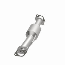 Load image into Gallery viewer, Magnaflow 09-15 Chevrolet Traverse 3.6L Direct Fit Converter
