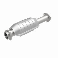 Load image into Gallery viewer, MagnaFlow Exhaust Products Catalytic Converter MagnaFlow Exhaust Products Magnaflow Standard Grade Direct-Fit Catalytic Converter 22834
