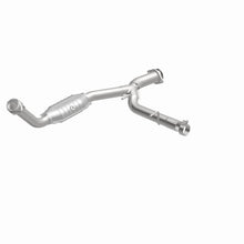 Load image into Gallery viewer, MagnaFlow Conv DF 03-05 Ford Expedition/05-06 Lincoln Navigator 5.4L P/S
