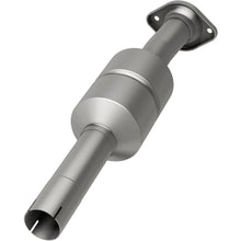 Load image into Gallery viewer, Magnaflow 04-07 Toyota Highlander 3.3L Direct Fit Converter
