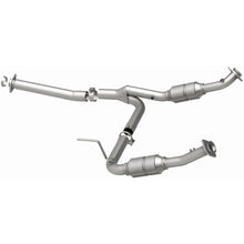 Load image into Gallery viewer, MagnaFlow Conv. DF 3/04-05 Ford Explorer 4.0L / 3/04-05 Mercury Mountaineer Y-Pipe Assembly
