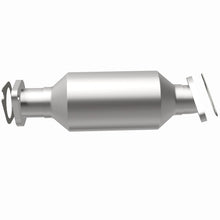 Load image into Gallery viewer, Magnaflow 10-13 Hyundai Santa Fe 2.4L Direct Fit Converter
