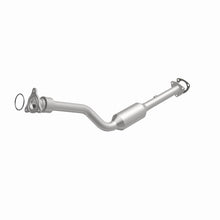Load image into Gallery viewer, MagnaFlow Conv DF 01-04 Saturn L 2.2L
