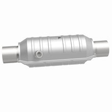 Load image into Gallery viewer, Magnaflow Conv Univ 2.25 HM Angled O2
