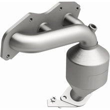 Load image into Gallery viewer, MagnaFlow Converter Direct Fit 07-15 Toyota Sienna 3.5L
