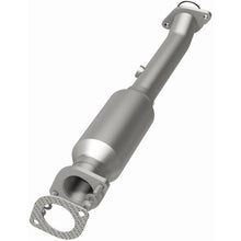 Load image into Gallery viewer, Magnaflow 05-06 Nissan Titan 5.6L Direct Fit Converter
