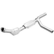 Load image into Gallery viewer, MagnaFlow Conv DF 97-99 E-150/250 4.6L P/S
