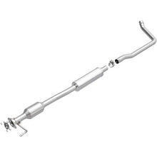Load image into Gallery viewer, MagnaFlow California Catalytic Converter Direct Fit 07-09 Suzuki SX4 2.0L
