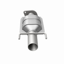 Load image into Gallery viewer, MagnaFlow Conv DF 95-02 Continental 4.6L rear
