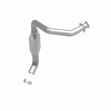 Load image into Gallery viewer, MagnaFlow Conv DF 99 GM Express Van DS 5.7L
