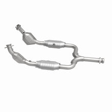 Load image into Gallery viewer, MagnaFlow Conv DF 99-04 Ford Mustang 3.8L
