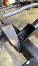 Load image into Gallery viewer, Rust Buster 1999-2004 + 2006 Chevy Silverado 1500 ward Fuel Tank Crossmember
