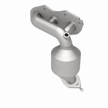 Load image into Gallery viewer, MagnaFlow Converter Direct Fit 07-15 Toyota Sienna 3.5L
