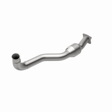Load image into Gallery viewer, MagnaFlow Conv. DF 01-05 GM Silv/Sierra 6.6L
