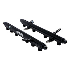 Load image into Gallery viewer, Snow Performance 2021+ Ford F150 Coyote Return Style Fuel Rail Kit (Pair) Snow Performance

