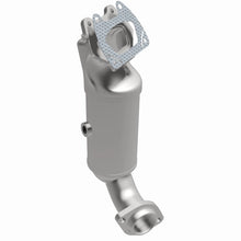 Load image into Gallery viewer, Magnaflow 11-16 Dodge Grand Caravan 3.6L Direct Fit Converter
