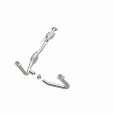 Load image into Gallery viewer, MagnaFlow Conv DF 96-97 Ford Aerostar 4.0L
