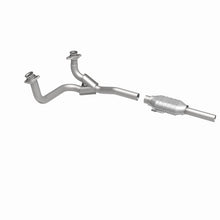 Load image into Gallery viewer, MagnaFlow Conv DF 88-95 Ford Trucks 5.8L V8
