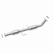 Load image into Gallery viewer, MagnaFlow 13-15 Toyota Tacoma California Grade CARB Compliant Direct-Fit Catalytic Converter
