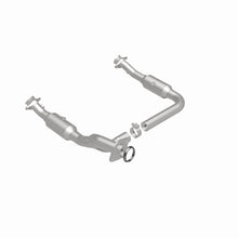 Load image into Gallery viewer, Magnaflow 06-10 Ford Explorer 4.6L Direct Fit Converter
