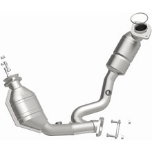 Load image into Gallery viewer, Magnaflow 04-07 Ford Taurus 3.0L Direct Fit Converter
