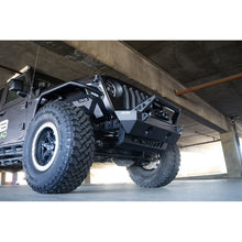 Load image into Gallery viewer, DV8 Offroad 18-23 Jeep Wrangler JL/JT Front Bumper Sway-Bar Disconnect Motor Skid Plate Skid Plates DV8 Offroad
