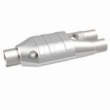 Load image into Gallery viewer, MagnaFlow Conv Universal 2.5/2 Single/Dual O2
