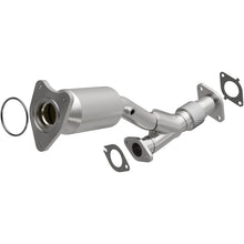 Load image into Gallery viewer, Magnaflow 2007 Chevrolet Malibu 3.5L Direct Fit Converter
