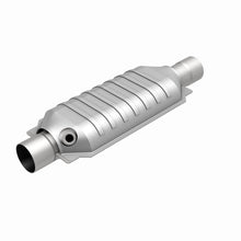 Load image into Gallery viewer, MagnaFlow Conv Univ 2.5 Single O2 Boss
