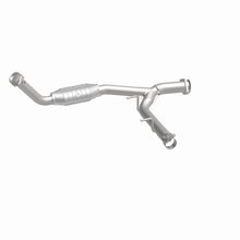 Load image into Gallery viewer, MagnaFlow Conv DF 03-05 Ford Expedition/05-06 Lincoln Navigator 5.4L P/S
