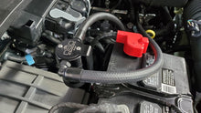 Load image into Gallery viewer, J&amp;L 23-25 Ford F-250/F-350 6.8L;7.3L Oil Separator 3.0 Passenger Side - Black Anodized J&amp;L
