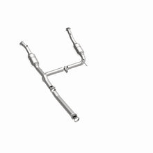Load image into Gallery viewer, MagnaFlow Conv. DF 3/04-05 Ford Explorer 4.0L / 3/04-05 Mercury Mountaineer Y-Pipe Assembly
