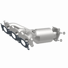 Load image into Gallery viewer, MagnaFlow Exhaust Products Catalytic Converter with Integrated Exhaust Manifold MagnaFlow Exhaust Products Catalytic Converter with Integrated Exhaust Manifold 22-174
