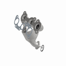 Load image into Gallery viewer, Magnaflow 04-06 Toyota Sienna 3.3L Direct Fit Converter
