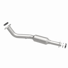 Load image into Gallery viewer, MagnaFlow Direct Fit Converter 03-11 Honda Element 2.4L Underbody
